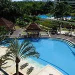 2 Quartos Com Garagem E Piscina | Fl 960/317