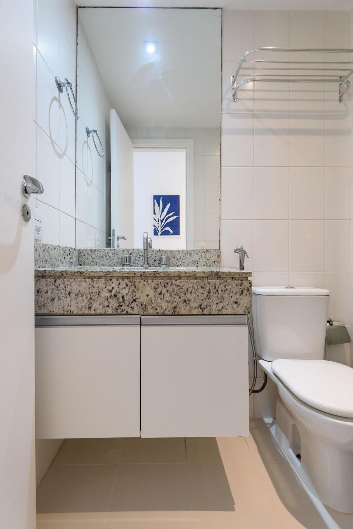 2 Quartos Com Garagem E Piscina | Fl 960/317 Apartamento *