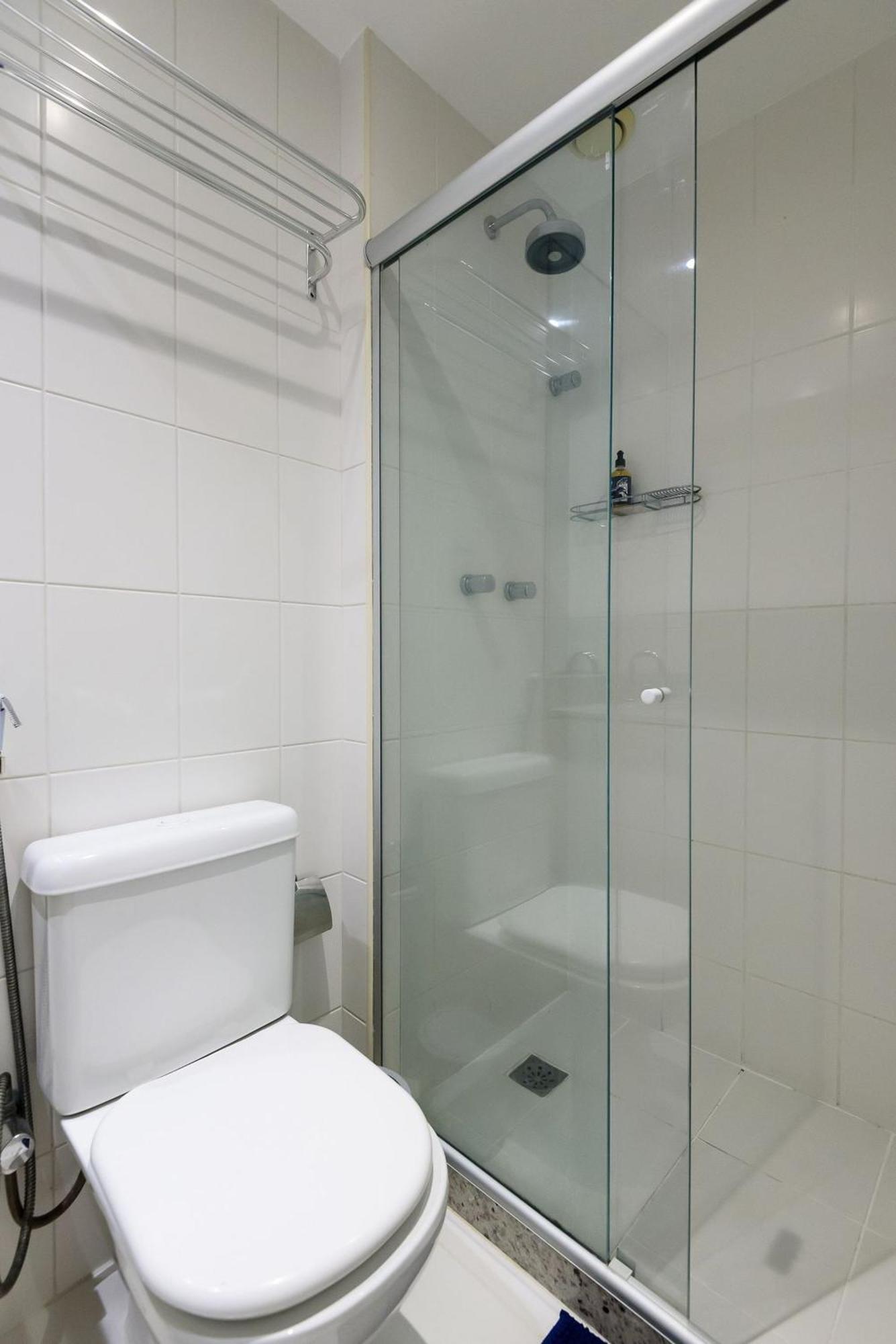 2 Quartos Com Garagem E Piscina | Fl 960/317 * Rio de Janeiro