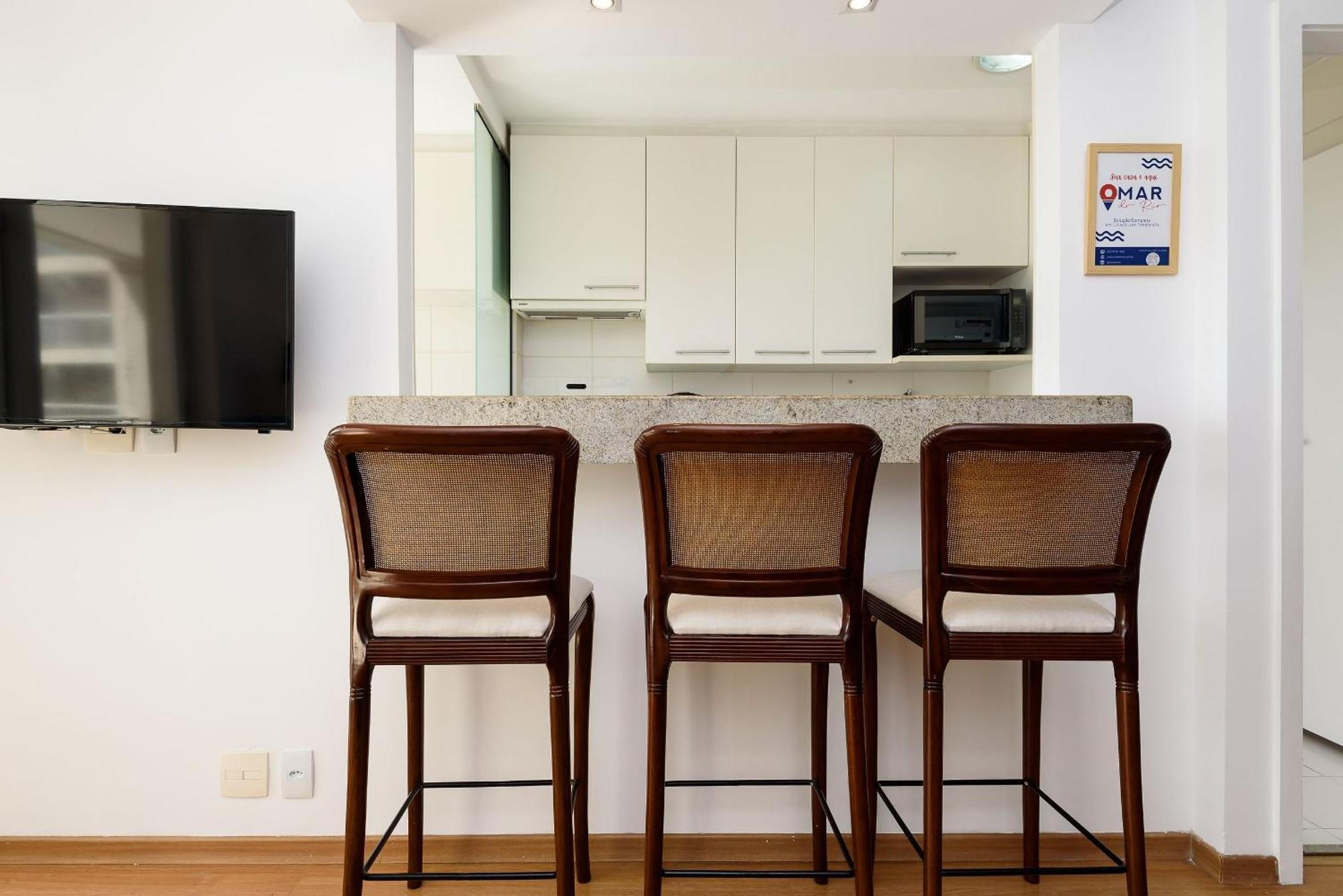 2 Quartos Com Garagem E Piscina | Fl 960/317 Apartamento *