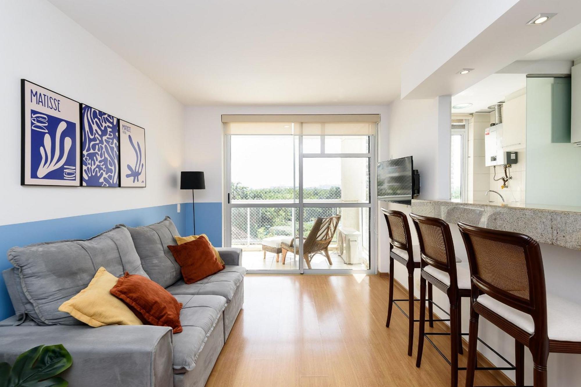 Apartamento 2 Quartos Com Garagem E Piscina | Fl 960/317 Rio de Janeiro