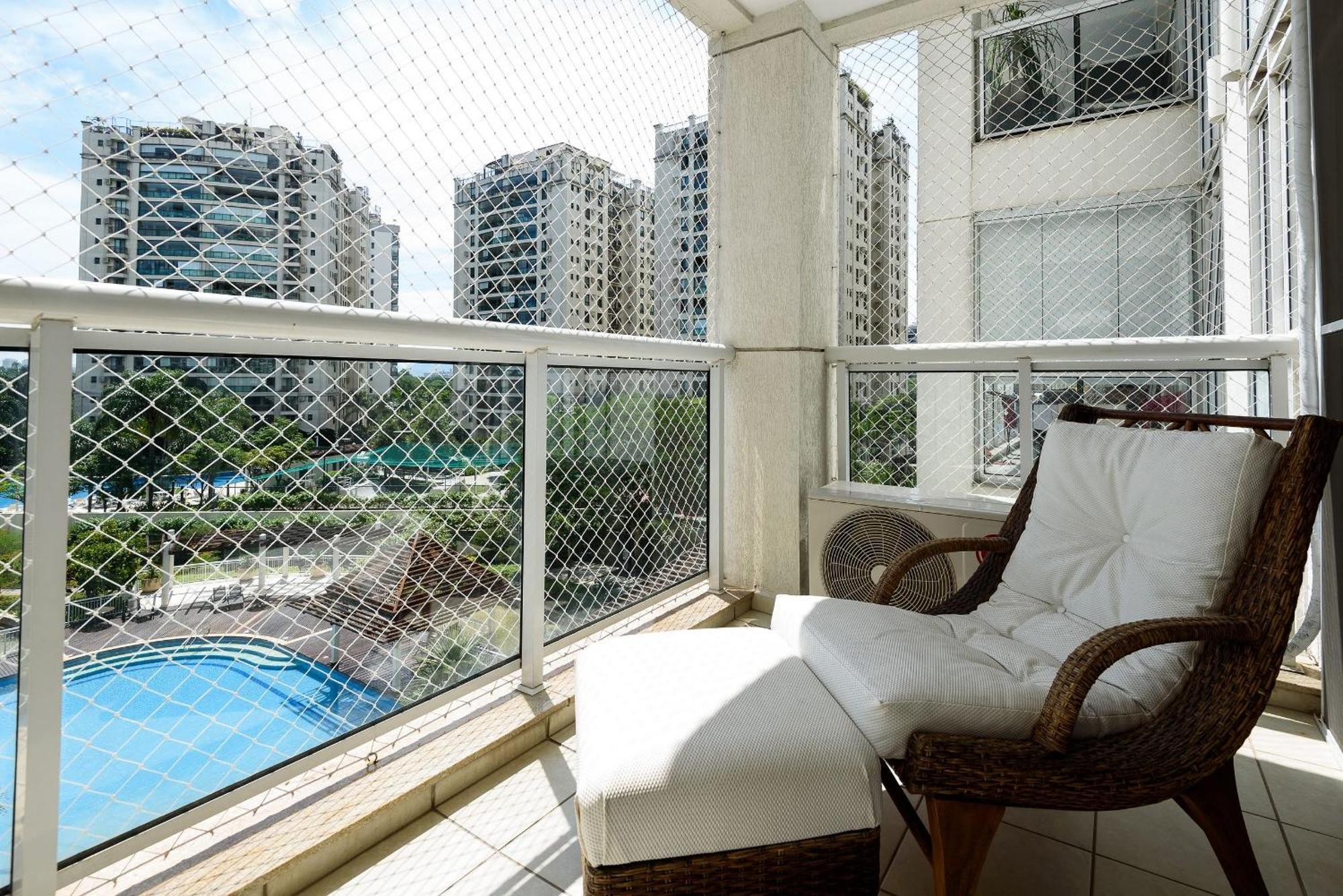 Apartamento 2 Quartos Com Garagem E Piscina | Fl 960/317