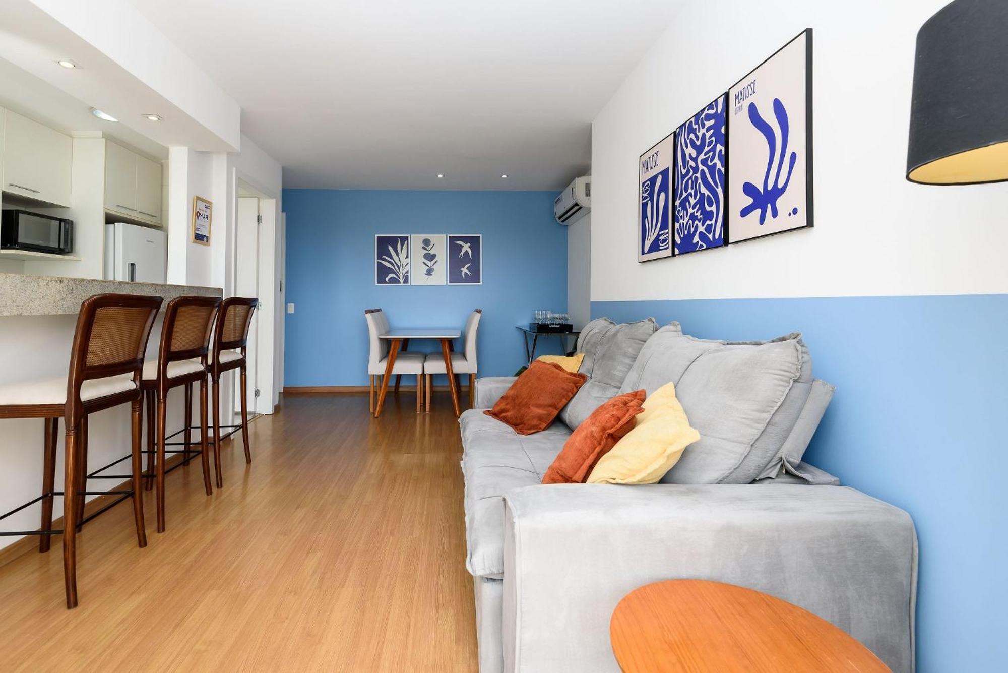 2 Quartos Com Garagem E Piscina | Fl 960/317 * Rio de Janeiro